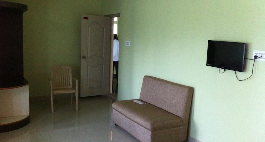 Hotel MCC Paradise, Hosur 4